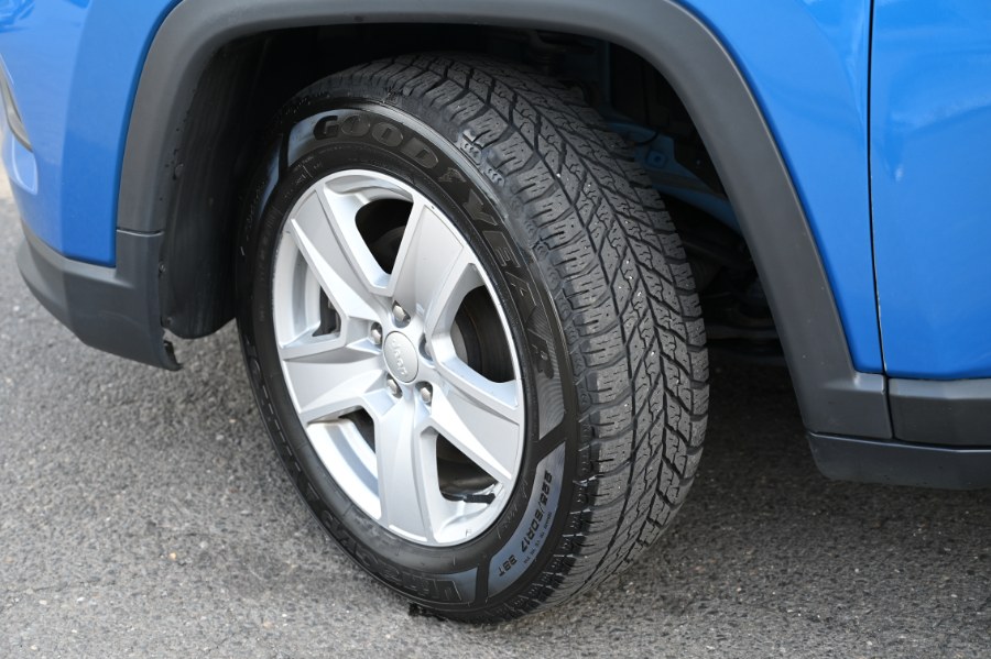 2022 Jeep Compass Latitude, available for sale in Waterbury, Connecticut | Highline Car Connection. Waterbury, Connecticut 2022 Jeep Compass Latitude, available for sale in Waterbury, Connecticut | Highline Car Connection. Waterbury, Connecticut