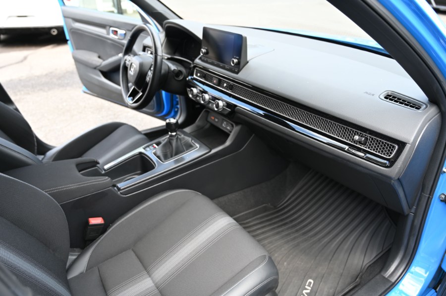 2023 Honda Civic Hatchback Sport Manual, available for sale in Waterbury, Connecticut | Highline Car Connection. Waterbury, Connecticut 2023 Honda Civic Hatchback Sport Manual, available for sale in Waterbury, Connecticut | Highline Car Connection. Waterbury, Connecticut