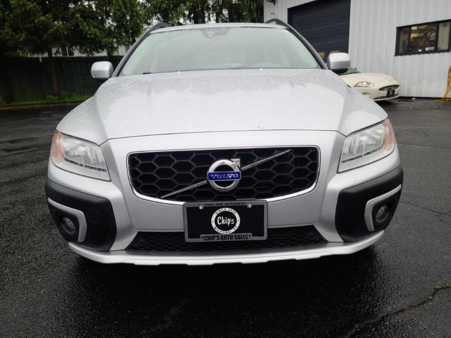 2016 Volvo XC70 AWD 4dr Wgn T5 Premier, available for sale in Milford, Connecticut | Chip's Auto Sales Inc. Milford, Connecticut 2016 Volvo XC70 AWD 4dr Wgn T5 Premier, available for sale in Milford, Connecticut | Chip's Auto Sales Inc. Milford, Connecticut