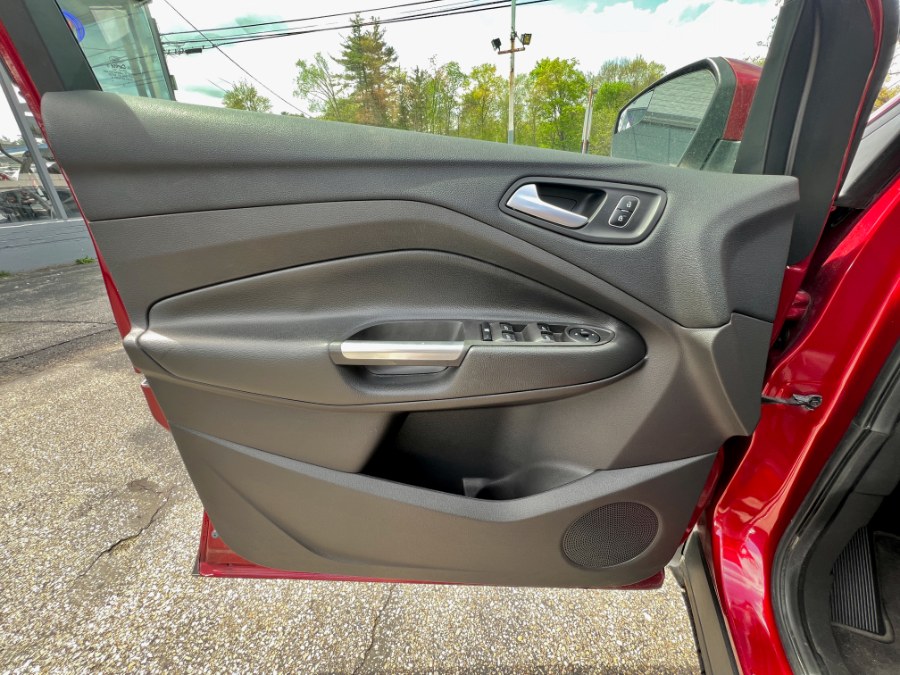2018 Ford Escape SE 4WD, available for sale in Manchester, New Hampshire | Second Street Auto Sales Inc. Manchester, New Hampshire 2018 Ford Escape SE 4WD, available for sale in Manchester, New Hampshire | Second Street Auto Sales Inc. Manchester, New Hampshire
