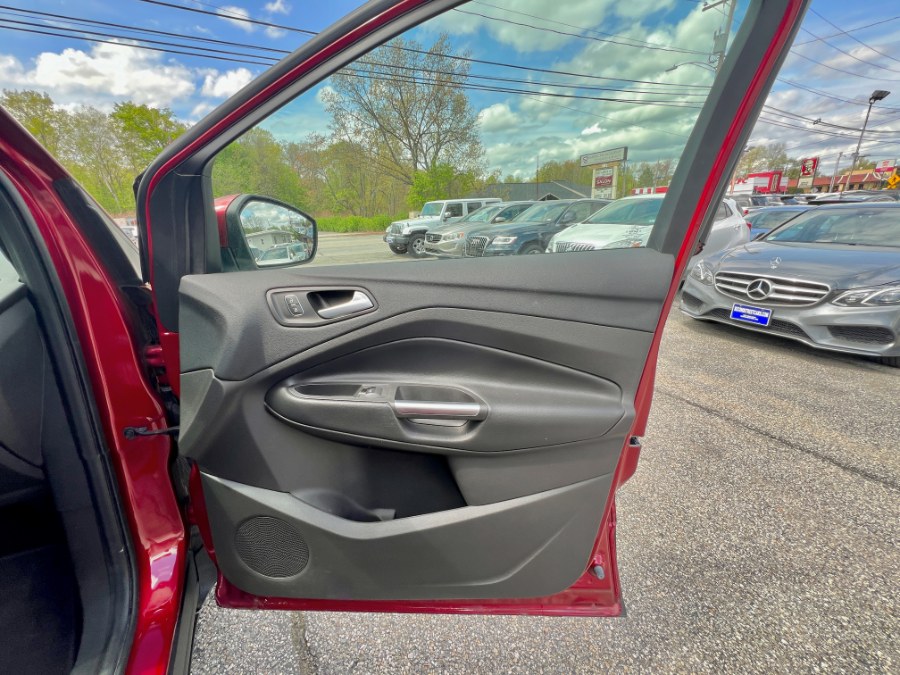 2018 Ford Escape SE 4WD, available for sale in Manchester, New Hampshire | Second Street Auto Sales Inc. Manchester, New Hampshire 2018 Ford Escape SE 4WD, available for sale in Manchester, New Hampshire | Second Street Auto Sales Inc. Manchester, New Hampshire