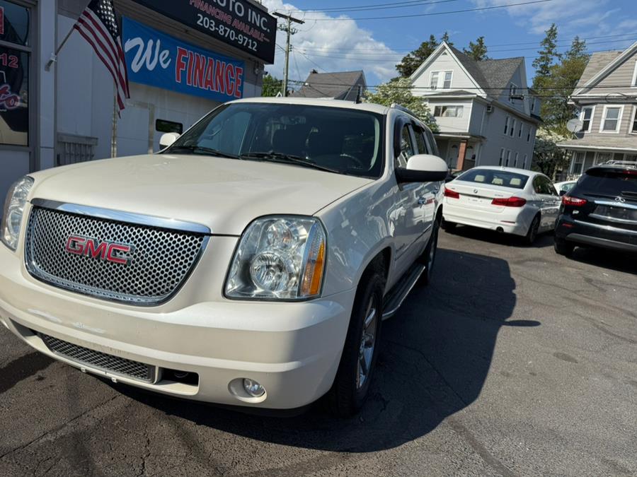 2014 GMC Yukon AWD 4dr Denali, available for sale in Bridgeport, Connecticut | CT Auto. Bridgeport, Connecticut 2014 GMC Yukon AWD 4dr Denali, available for sale in Bridgeport, Connecticut | CT Auto. Bridgeport, Connecticut