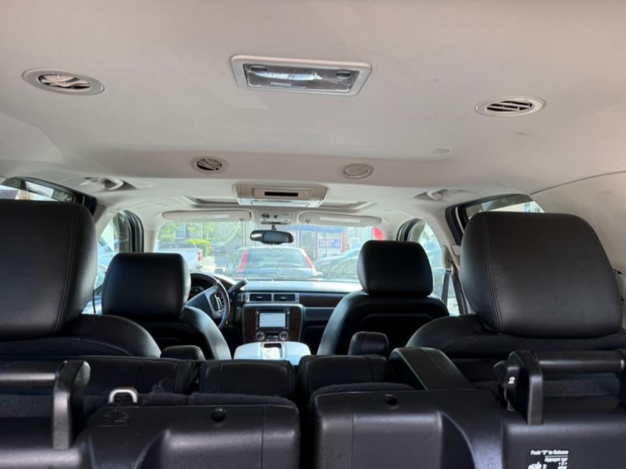 2014 GMC Yukon AWD 4dr Denali, available for sale in Bridgeport, Connecticut | CT Auto. Bridgeport, Connecticut 2014 GMC Yukon AWD 4dr Denali, available for sale in Bridgeport, Connecticut | CT Auto. Bridgeport, Connecticut
