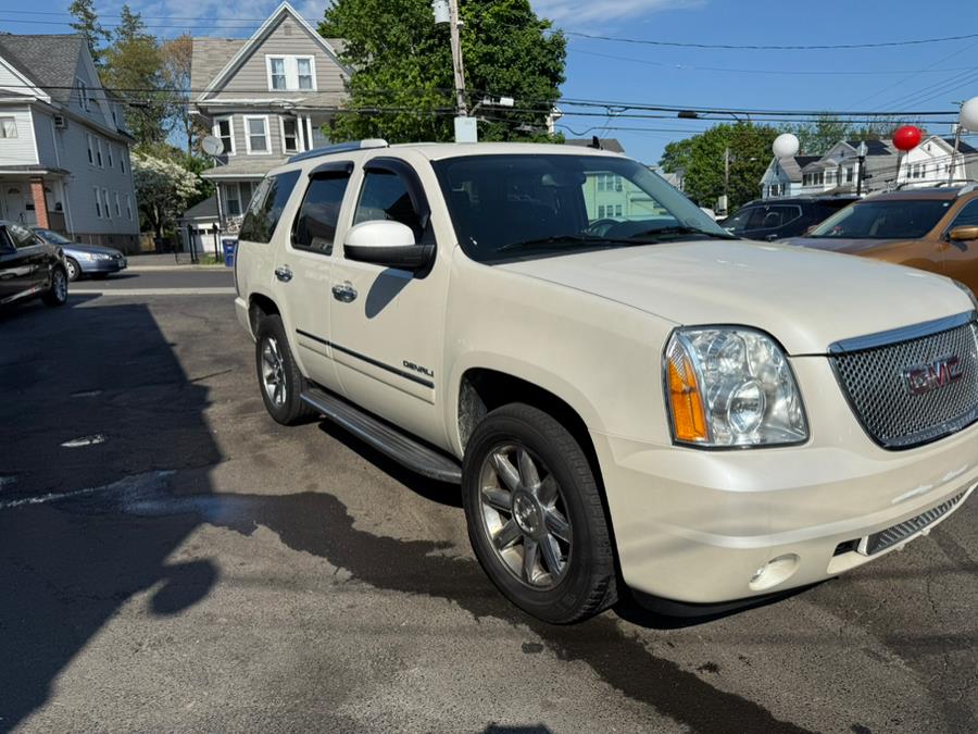 2014 GMC Yukon AWD 4dr Denali, available for sale in Bridgeport, Connecticut | CT Auto. Bridgeport, Connecticut 2014 GMC Yukon AWD 4dr Denali, available for sale in Bridgeport, Connecticut | CT Auto. Bridgeport, Connecticut