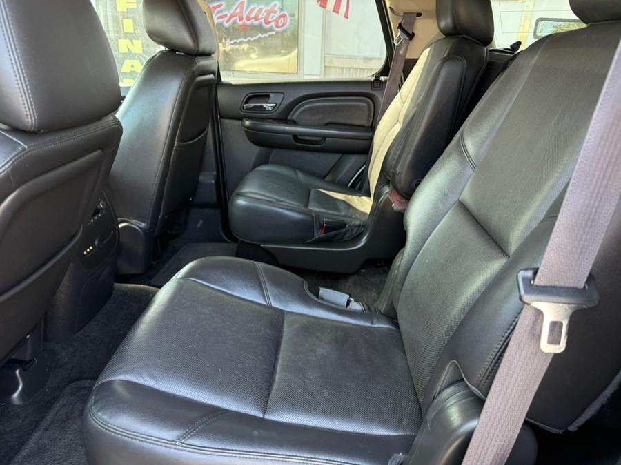 2014 GMC Yukon AWD 4dr Denali, available for sale in Bridgeport, Connecticut | CT Auto. Bridgeport, Connecticut 2014 GMC Yukon AWD 4dr Denali, available for sale in Bridgeport, Connecticut | CT Auto. Bridgeport, Connecticut