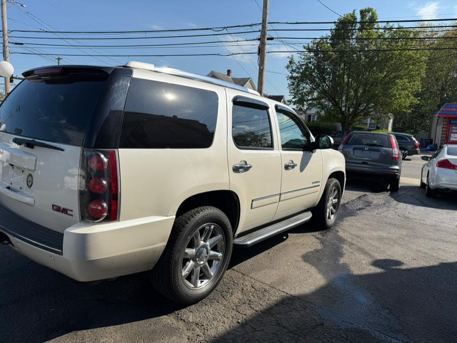2014 GMC Yukon AWD 4dr Denali, available for sale in Bridgeport, Connecticut | CT Auto. Bridgeport, Connecticut 2014 GMC Yukon AWD 4dr Denali, available for sale in Bridgeport, Connecticut | CT Auto. Bridgeport, Connecticut