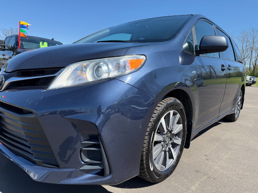 2018 Toyota Sienna LE AWD 7-Passenger (Natl), available for sale in Ortonville, Michigan | Marsh Auto Sales LLC. Ortonville, Michigan 2018 Toyota Sienna LE AWD 7-Passenger (Natl), available for sale in Ortonville, Michigan | Marsh Auto Sales LLC. Ortonville, Michigan
