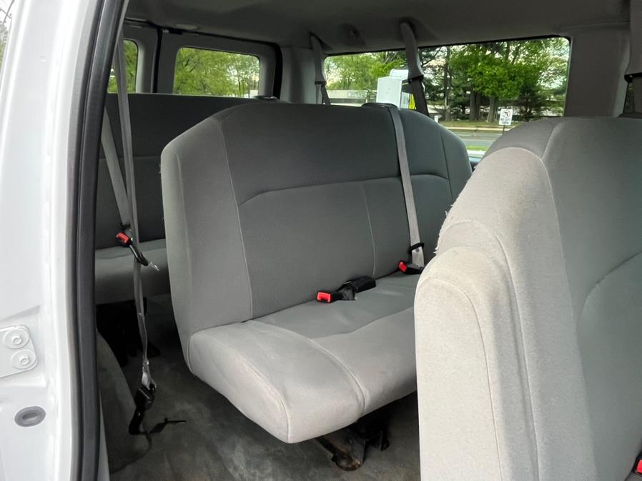 2011 Ford Econoline Wagon E-350 Super Duty XLT, available for sale in South Windsor, Connecticut | Mike And Tony Auto Sales, Inc. South Windsor, Connecticut 2011 Ford Econoline Wagon E-350 Super Duty XLT, available for sale in South Windsor, Connecticut | Mike And Tony Auto Sales, Inc. South Windsor, Connecticut