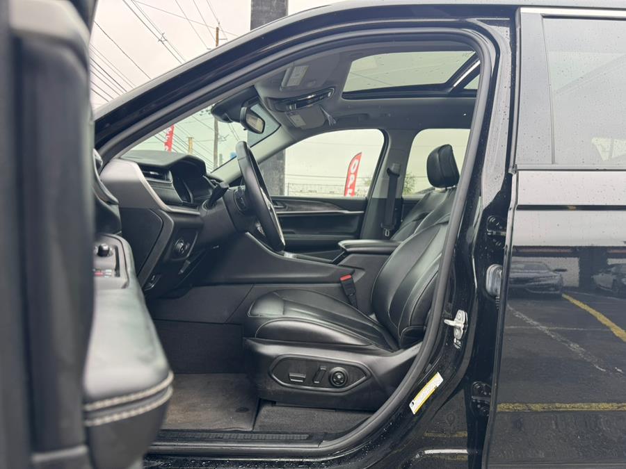 2021 Jeep Grand Cherokee L Limited 4x4, available for sale in Linden, New Jersey | Champion Used Auto Sales. Linden, New Jersey 2021 Jeep Grand Cherokee L Limited 4x4, available for sale in Linden, New Jersey | Champion Used Auto Sales. Linden, New Jersey