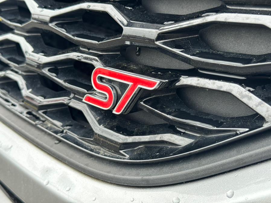 2021 Ford Explorer ST 4WD, available for sale in Linden, New Jersey | Champion Used Auto Sales. Linden, New Jersey 2021 Ford Explorer ST 4WD, available for sale in Linden, New Jersey | Champion Used Auto Sales. Linden, New Jersey