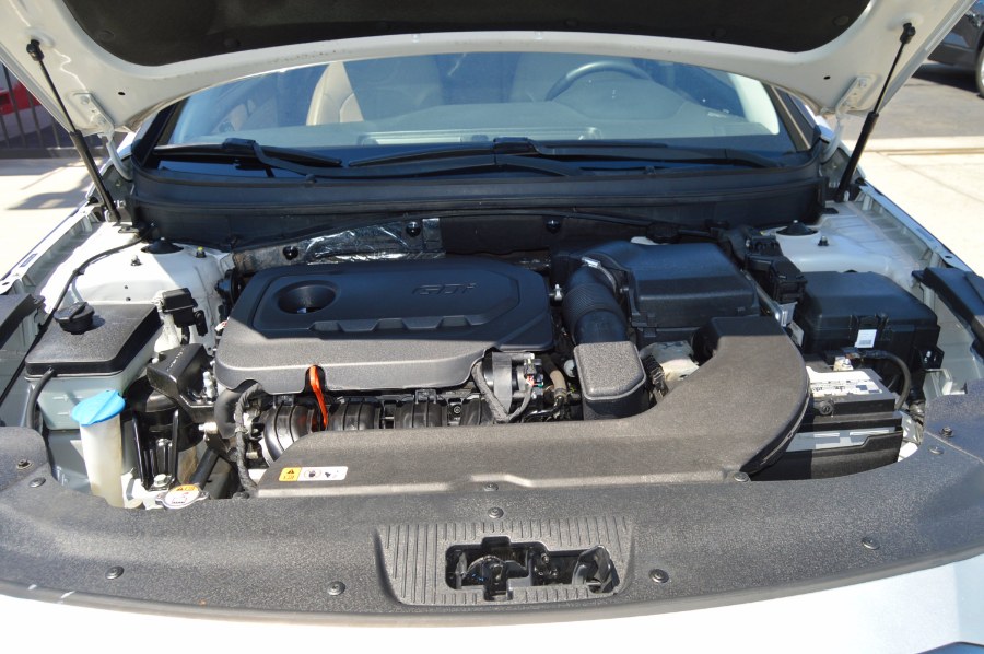 2015 Hyundai Sonata 4dr Sdn 2.4L Limited, available for sale in Moreno Valley, California | Fusion Motors Inc. Moreno Valley, California 2015 Hyundai Sonata 4dr Sdn 2.4L Limited, available for sale in Moreno Valley, California | Fusion Motors Inc. Moreno Valley, California