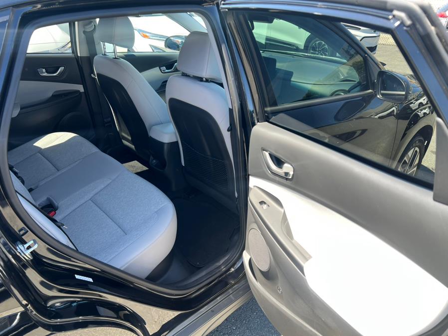 2023 Hyundai Kona Electric SE FWD, available for sale in Daly City, California | Green Light Auto Wholesale. Daly City, California 2023 Hyundai Kona Electric SE FWD, available for sale in Daly City, California | Green Light Auto Wholesale. Daly City, California