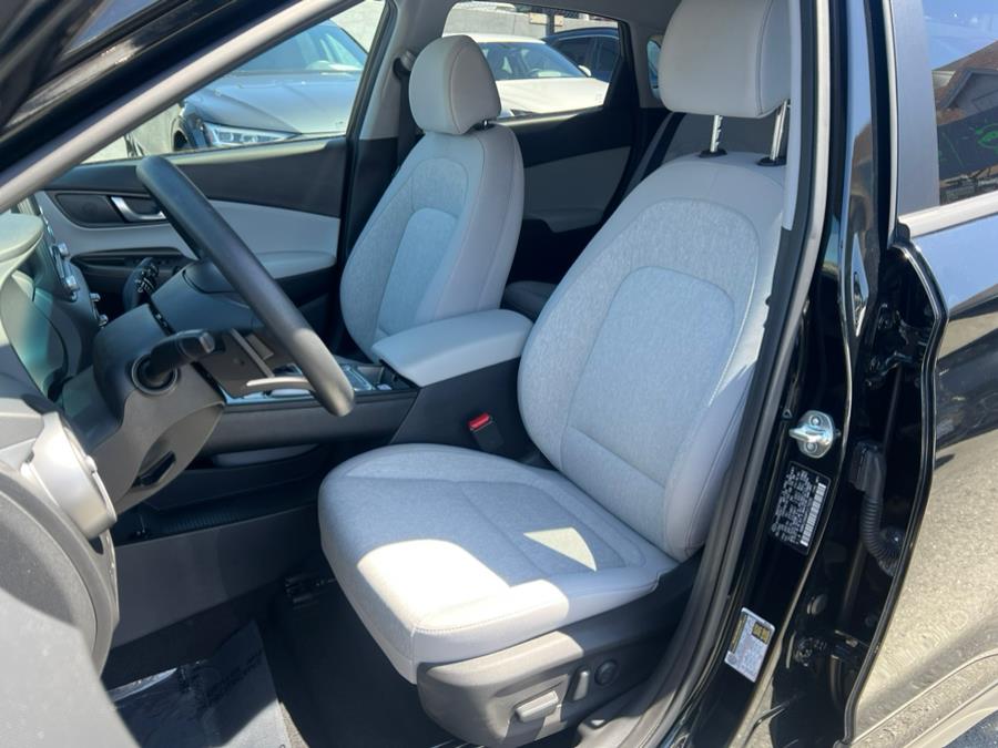 2023 Hyundai Kona Electric SE FWD, available for sale in Daly City, California | Green Light Auto Wholesale. Daly City, California 2023 Hyundai Kona Electric SE FWD, available for sale in Daly City, California | Green Light Auto Wholesale. Daly City, California