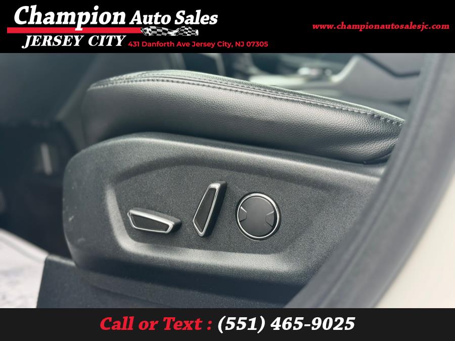 2018 Ford Explorer XLT 4WD, available for sale in Jersey City, New Jersey | Champion Auto Sales. Jersey City, New Jersey 2018 Ford Explorer XLT 4WD, available for sale in Jersey City, New Jersey | Champion Auto Sales. Jersey City, New Jersey