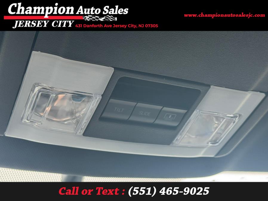2018 Ford Explorer XLT 4WD, available for sale in Jersey City, New Jersey | Champion Auto Sales. Jersey City, New Jersey 2018 Ford Explorer XLT 4WD, available for sale in Jersey City, New Jersey | Champion Auto Sales. Jersey City, New Jersey