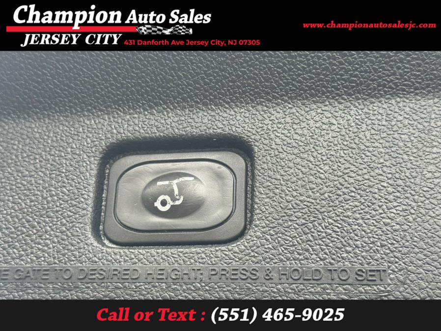 2018 Ford Explorer XLT 4WD, available for sale in Jersey City, New Jersey | Champion Auto Sales. Jersey City, New Jersey 2018 Ford Explorer XLT 4WD, available for sale in Jersey City, New Jersey | Champion Auto Sales. Jersey City, New Jersey
