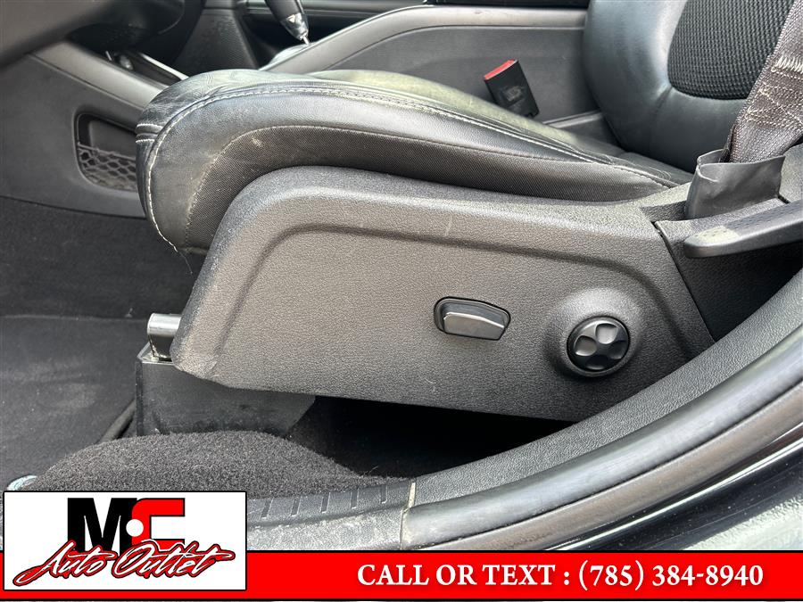 2020 Dodge Journey Crossroad FWD, available for sale in Colby, Kansas | M C Auto Outlet Inc. Colby, Kansas 2020 Dodge Journey Crossroad FWD, available for sale in Colby, Kansas | M C Auto Outlet Inc. Colby, Kansas