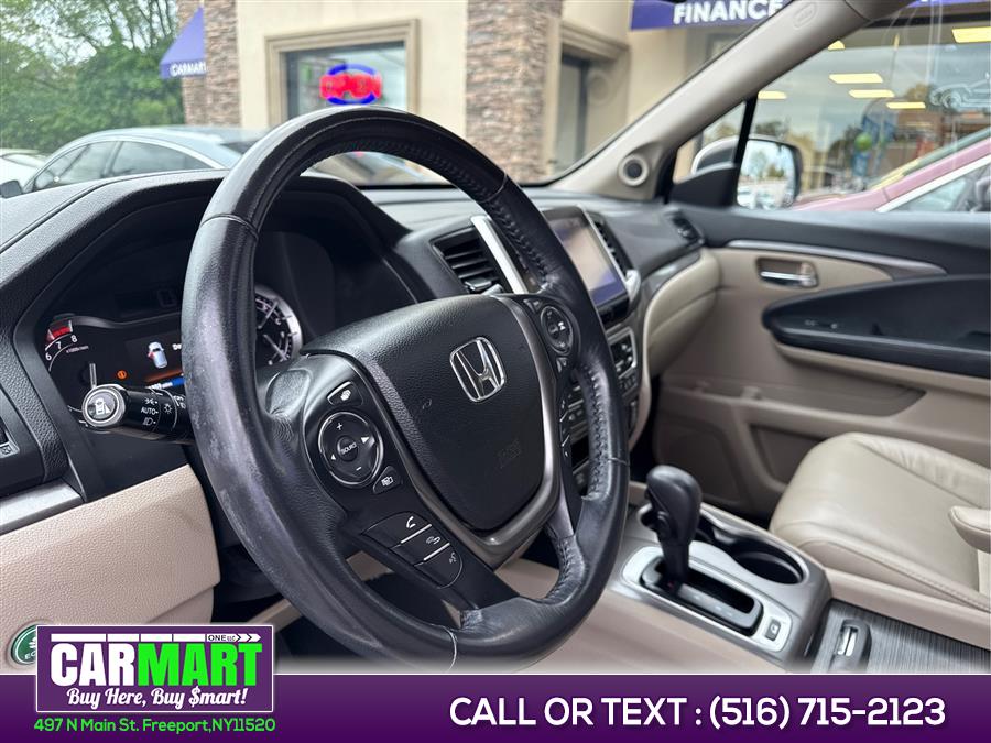2017 Honda Pilot EX-L w/Honda Sensing AWD, available for sale in Freeport, New York | Carmart One LLC. Freeport, New York 2017 Honda Pilot EX-L w/Honda Sensing AWD, available for sale in Freeport, New York | Carmart One LLC. Freeport, New York