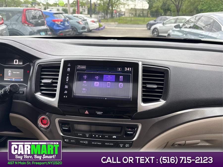 2017 Honda Pilot EX-L w/Honda Sensing AWD, available for sale in Freeport, New York | Carmart One LLC. Freeport, New York 2017 Honda Pilot EX-L w/Honda Sensing AWD, available for sale in Freeport, New York | Carmart One LLC. Freeport, New York
