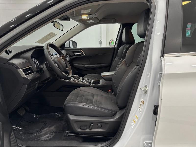 2023 Mitsubishi Outlander SE S-AWC, available for sale in Maple Shade, New Jersey | Car Revolution. Maple Shade, New Jersey 2023 Mitsubishi Outlander SE S-AWC, available for sale in Maple Shade, New Jersey | Car Revolution. Maple Shade, New Jersey