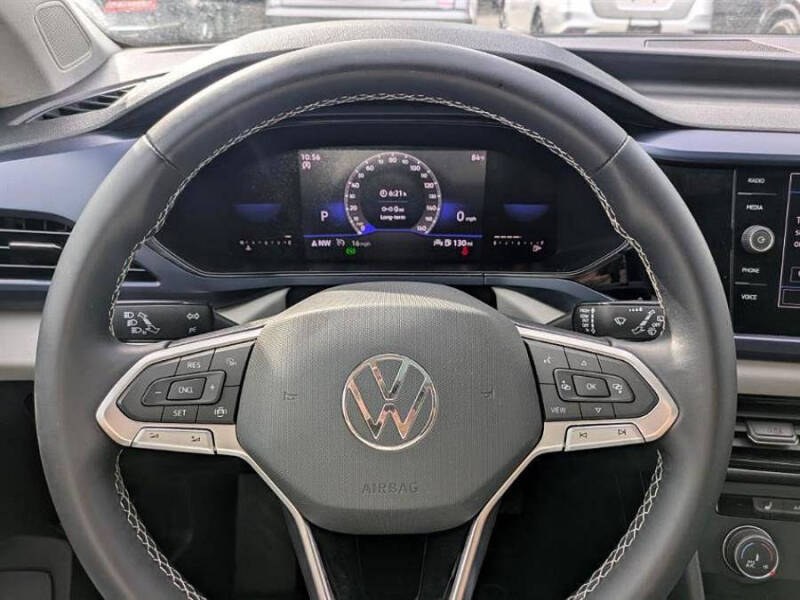 2022 Volkswagen Taos SE FWD, available for sale in Long Island City, New York | Luxury Of Queens. Long Island City, New York 2022 Volkswagen Taos SE FWD, available for sale in Long Island City, New York | Luxury Of Queens. Long Island City, New York