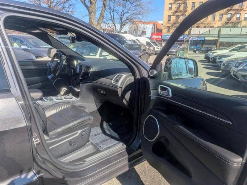 2021 Jeep Grand Cherokee SRT 4x4, available for sale in Long Island City, New York | Luxury Of Queens. Long Island City, New York 2021 Jeep Grand Cherokee SRT 4x4, available for sale in Long Island City, New York | Luxury Of Queens. Long Island City, New York