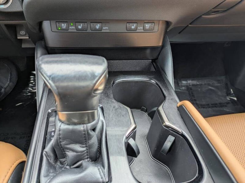 2023 Lexus ES ES 350 FWD, available for sale in Long Island City, New York | Luxury Of Queens. Long Island City, New York 2023 Lexus ES ES 350 FWD, available for sale in Long Island City, New York | Luxury Of Queens. Long Island City, New York