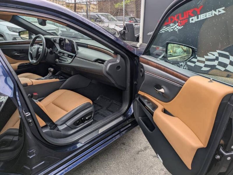 2023 Lexus ES ES 350 FWD, available for sale in Long Island City, New York | Luxury Of Queens. Long Island City, New York 2023 Lexus ES ES 350 FWD, available for sale in Long Island City, New York | Luxury Of Queens. Long Island City, New York