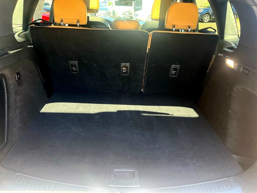 2022 Lincoln Corsair Reserve AWD, available for sale in Branford, Connecticut | J&E Auto Sales LLC. Branford, Connecticut 2022 Lincoln Corsair Reserve AWD, available for sale in Branford, Connecticut | J&E Auto Sales LLC. Branford, Connecticut