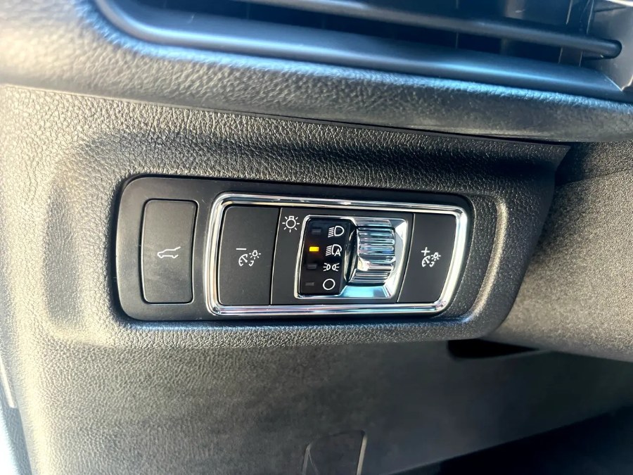 2022 Lincoln Corsair Reserve AWD, available for sale in Branford, Connecticut | J&E Auto Sales LLC. Branford, Connecticut 2022 Lincoln Corsair Reserve AWD, available for sale in Branford, Connecticut | J&E Auto Sales LLC. Branford, Connecticut