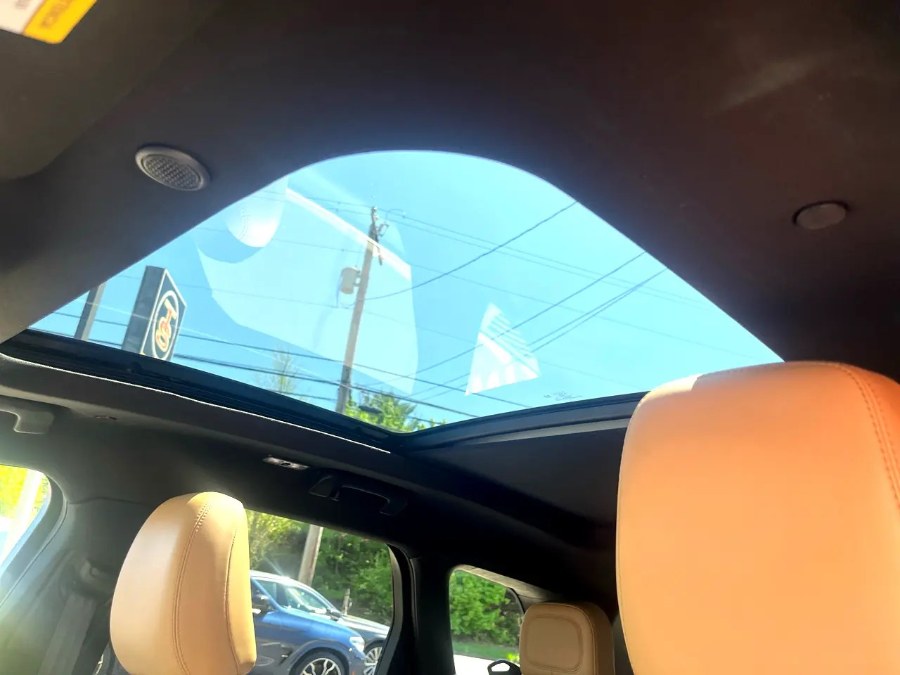 2022 Lincoln Corsair Reserve AWD, available for sale in Branford, Connecticut | J&E Auto Sales LLC. Branford, Connecticut 2022 Lincoln Corsair Reserve AWD, available for sale in Branford, Connecticut | J&E Auto Sales LLC. Branford, Connecticut