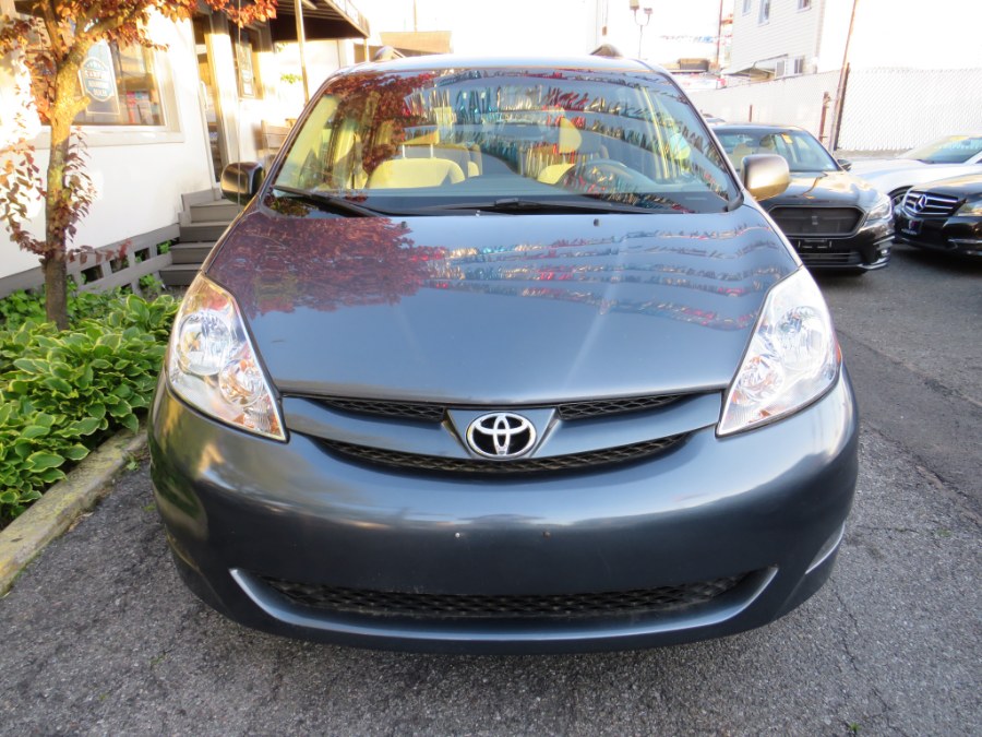 2008 Toyota Sienna 5dr 7-Pass Van LE FWD (Natl), available for sale in Middle Village, New York | Road Masters II INC. Middle Village, New York 2008 Toyota Sienna 5dr 7-Pass Van LE FWD (Natl), available for sale in Middle Village, New York | Road Masters II INC. Middle Village, New York