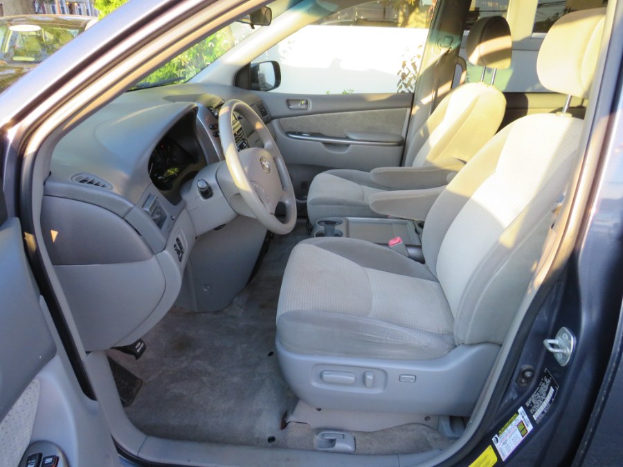 2008 Toyota Sienna 5dr 7-Pass Van LE FWD (Natl), available for sale in Middle Village, New York | Road Masters II INC. Middle Village, New York 2008 Toyota Sienna 5dr 7-Pass Van LE FWD (Natl), available for sale in Middle Village, New York | Road Masters II INC. Middle Village, New York