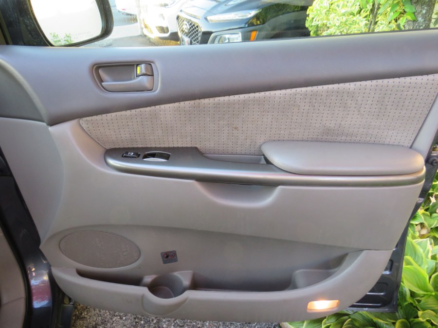 2008 Toyota Sienna 5dr 7-Pass Van LE FWD (Natl), available for sale in Middle Village, New York | Road Masters II INC. Middle Village, New York 2008 Toyota Sienna 5dr 7-Pass Van LE FWD (Natl), available for sale in Middle Village, New York | Road Masters II INC. Middle Village, New York