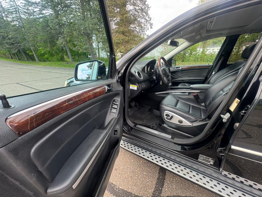 2011 Mercedes-Benz M-Class 4MATIC 4dr ML350, available for sale in Waterbury, Connecticut | Platinum Auto Care. Waterbury, Connecticut 2011 Mercedes-Benz M-Class 4MATIC 4dr ML350, available for sale in Waterbury, Connecticut | Platinum Auto Care. Waterbury, Connecticut