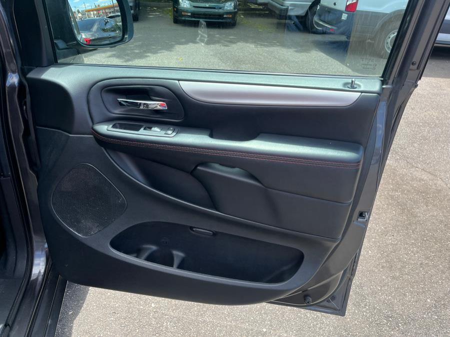 2019 Dodge Grand Caravan GT Wagon, available for sale in Rosedale, New York | Sunrise Auto Sales. Rosedale, New York 2019 Dodge Grand Caravan GT Wagon, available for sale in Rosedale, New York | Sunrise Auto Sales. Rosedale, New York