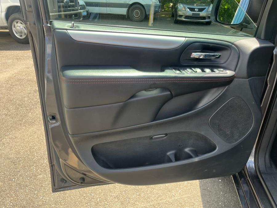 2019 Dodge Grand Caravan GT Wagon, available for sale in Rosedale, New York | Sunrise Auto Sales. Rosedale, New York 2019 Dodge Grand Caravan GT Wagon, available for sale in Rosedale, New York | Sunrise Auto Sales. Rosedale, New York