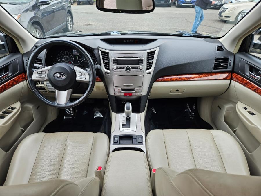 2011 Subaru Outback 4dr Wgn H4 Auto 2.5i Limited Pwr Moon, available for sale in East Windsor, Connecticut | Toro Auto. East Windsor, Connecticut 2011 Subaru Outback 4dr Wgn H4 Auto 2.5i Limited Pwr Moon, available for sale in East Windsor, Connecticut | Toro Auto. East Windsor, Connecticut