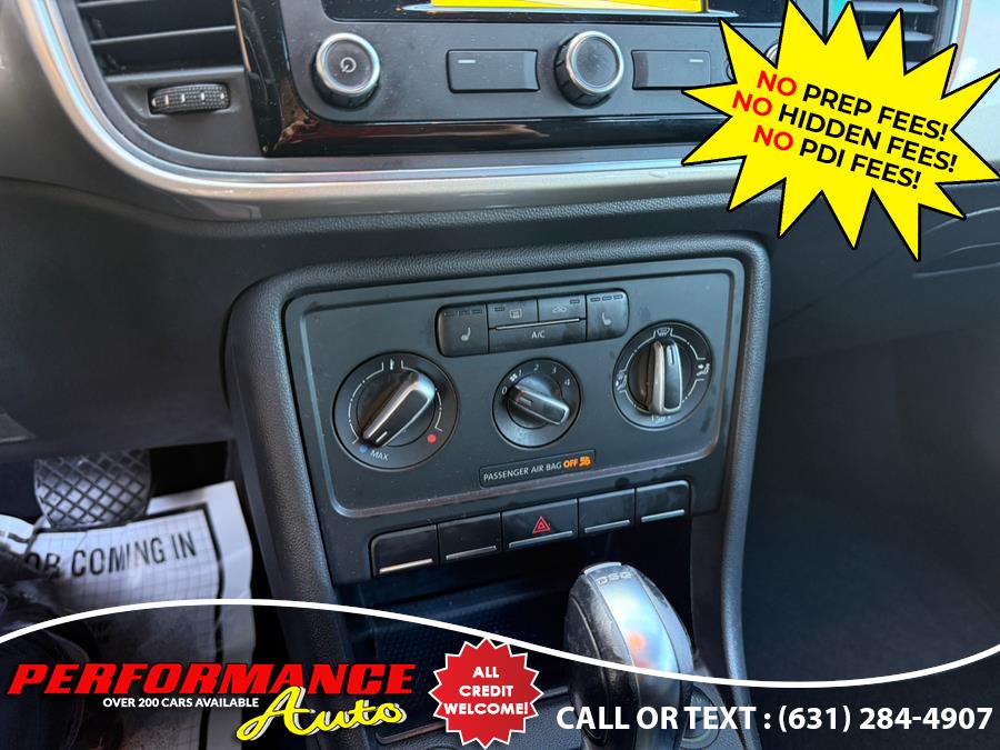 2013 Volkswagen Beetle Coupe 2dr DSG 2.0L TDI w/Sun/Sound/Nav, available for sale in Bohemia, New York | Performance Auto Inc. Bohemia, New York 2013 Volkswagen Beetle Coupe 2dr DSG 2.0L TDI w/Sun/Sound/Nav, available for sale in Bohemia, New York | Performance Auto Inc. Bohemia, New York