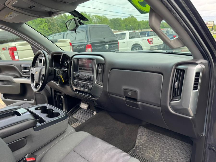 2015 Chevrolet Silverado 1500 4WD Double Cab 143.5" LT w/1LT, available for sale in Berlin, Connecticut | Tru Auto Mall. Berlin, Connecticut 2015 Chevrolet Silverado 1500 4WD Double Cab 143.5" LT w/1LT, available for sale in Berlin, Connecticut | Tru Auto Mall. Berlin, Connecticut