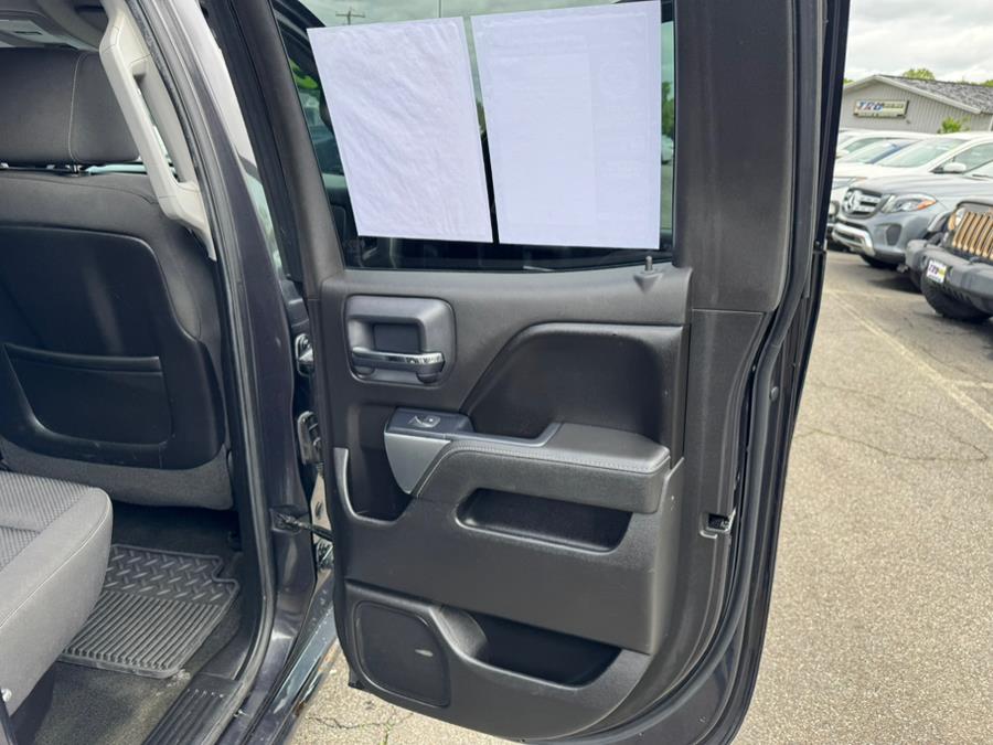 2015 Chevrolet Silverado 1500 4WD Double Cab 143.5" LT w/1LT, available for sale in Berlin, Connecticut | Tru Auto Mall. Berlin, Connecticut 2015 Chevrolet Silverado 1500 4WD Double Cab 143.5" LT w/1LT, available for sale in Berlin, Connecticut | Tru Auto Mall. Berlin, Connecticut