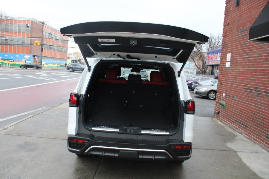2024 Lexus LX LX 600 Luxury 4WD, available for sale in BROOKLYN, New York | Deals on Wheels International Auto. BROOKLYN, New York 2024 Lexus LX LX 600 Luxury 4WD, available for sale in BROOKLYN, New York | Deals on Wheels International Auto. BROOKLYN, New York