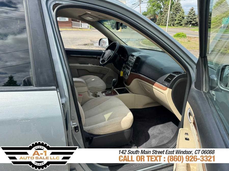 2008 Hyundai Santa Fe FWD 4dr Auto SE, available for sale in East Windsor, Connecticut | A1 Auto Sale LLC. East Windsor, Connecticut 2008 Hyundai Santa Fe FWD 4dr Auto SE, available for sale in East Windsor, Connecticut | A1 Auto Sale LLC. East Windsor, Connecticut