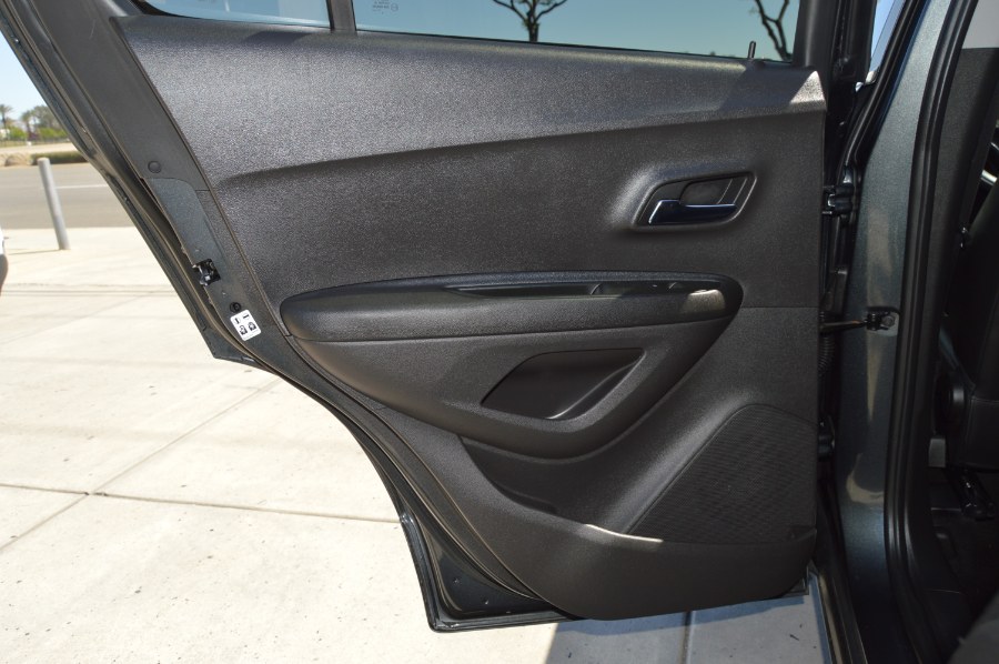 2018 Chevrolet Trax AWD 4dr LT, available for sale in Moreno Valley, California | Fusion Motors Inc. Moreno Valley, California 2018 Chevrolet Trax AWD 4dr LT, available for sale in Moreno Valley, California | Fusion Motors Inc. Moreno Valley, California