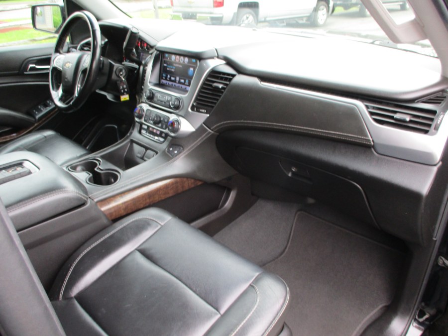 2019 Chevrolet Suburban 4WD 4dr 1500 LT, available for sale in Suffield, Connecticut | Suffield Auto LLC. Suffield, Connecticut 2019 Chevrolet Suburban 4WD 4dr 1500 LT, available for sale in Suffield, Connecticut | Suffield Auto LLC. Suffield, Connecticut