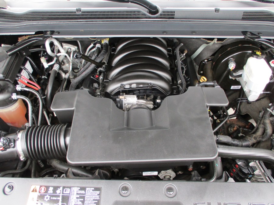 2019 Chevrolet Suburban 4WD 4dr 1500 LT, available for sale in Suffield, Connecticut | Suffield Auto LLC. Suffield, Connecticut 2019 Chevrolet Suburban 4WD 4dr 1500 LT, available for sale in Suffield, Connecticut | Suffield Auto LLC. Suffield, Connecticut