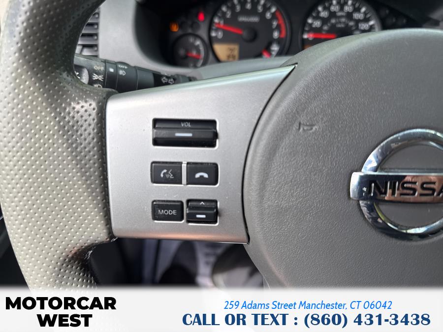 2013 Nissan Frontier 4WD Crew Cab SWB Auto SV, available for sale in Manchester, Connecticut | Motorcar West. Manchester, Connecticut 2013 Nissan Frontier 4WD Crew Cab SWB Auto SV, available for sale in Manchester, Connecticut | Motorcar West. Manchester, Connecticut