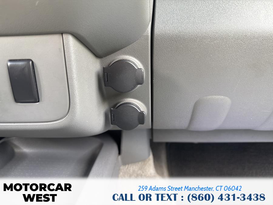 2013 Nissan Frontier 4WD Crew Cab SWB Auto SV, available for sale in Manchester, Connecticut | Motorcar West. Manchester, Connecticut 2013 Nissan Frontier 4WD Crew Cab SWB Auto SV, available for sale in Manchester, Connecticut | Motorcar West. Manchester, Connecticut