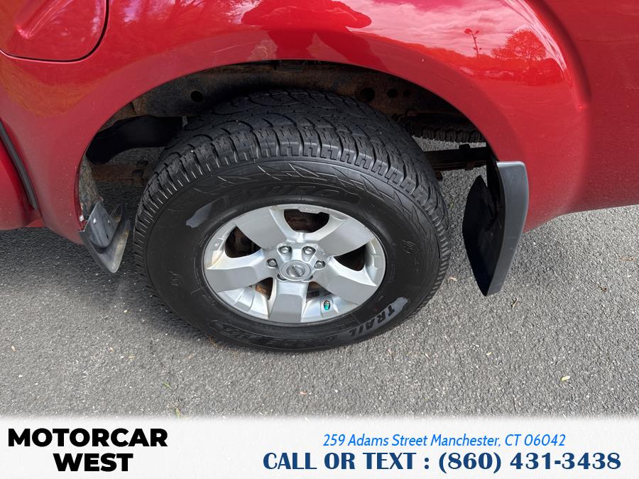 2013 Nissan Frontier 4WD Crew Cab SWB Auto SV, available for sale in Manchester, Connecticut | Motorcar West. Manchester, Connecticut 2013 Nissan Frontier 4WD Crew Cab SWB Auto SV, available for sale in Manchester, Connecticut | Motorcar West. Manchester, Connecticut