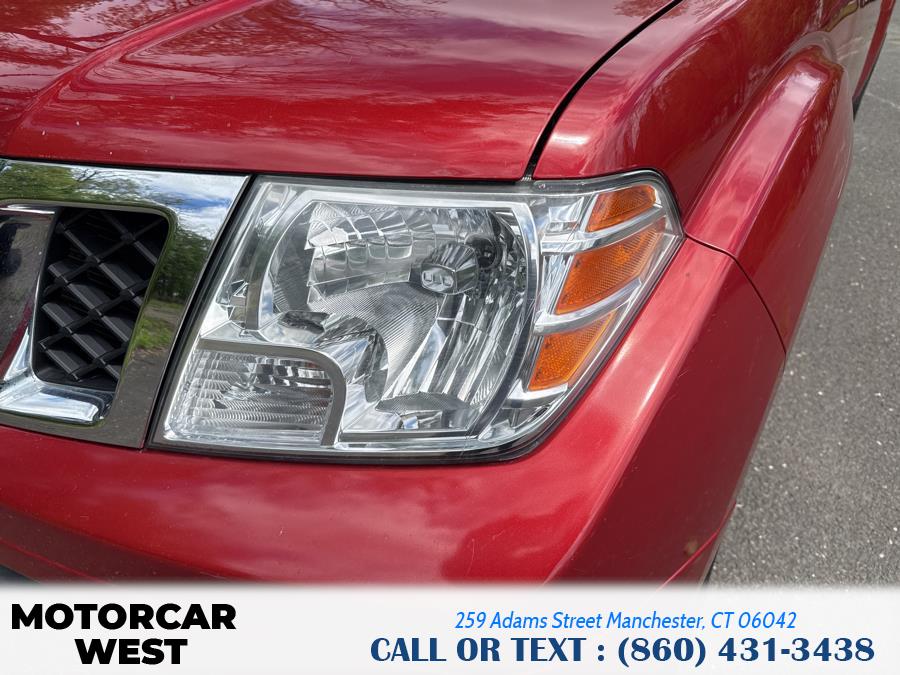 2013 Nissan Frontier 4WD Crew Cab SWB Auto SV, available for sale in Manchester, Connecticut | Motorcar West. Manchester, Connecticut 2013 Nissan Frontier 4WD Crew Cab SWB Auto SV, available for sale in Manchester, Connecticut | Motorcar West. Manchester, Connecticut